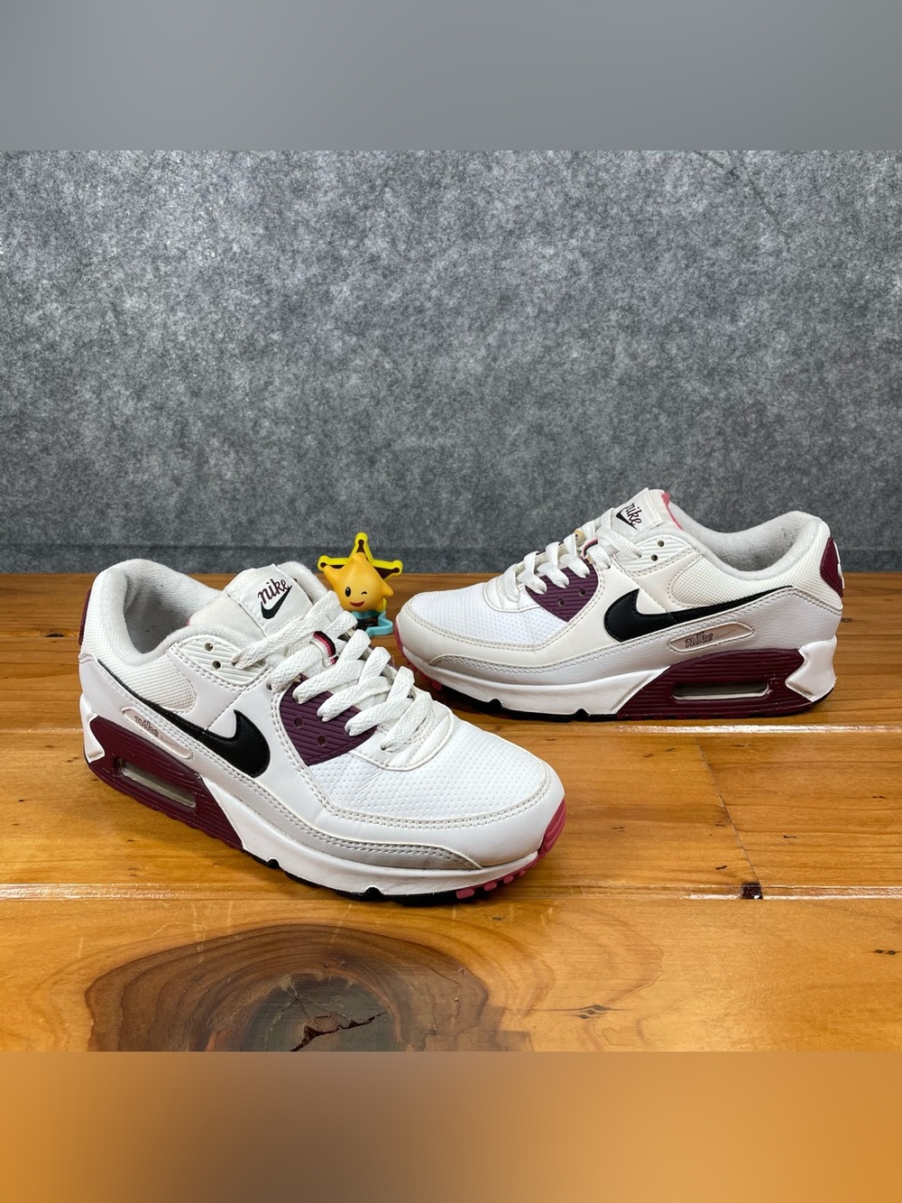 Nike Air Max 90 Womens Size 8 White Dark Beetroot Sneakers DH1316-100 No Insoles